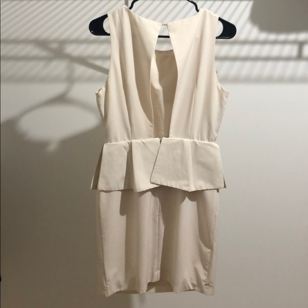 Dress - Picture 3 of 7